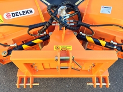 snowplow with 3 point linkage for tractor lnv 250 c