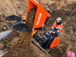 minidumper kubota engine m8000