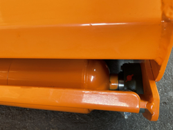 triturador com deslocamento hidraulico para trator de pomar mod jaguar 150