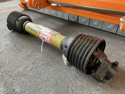 triturador com deslocamento hidraulico para trator de pomar mod jaguar 150