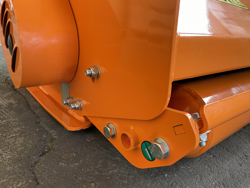 triturador com deslocamento hidraulico para trator de pomar mod jaguar 150