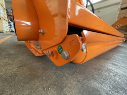 triturador com deslocamento hidraulico para trator de pomar mod jaguar 170