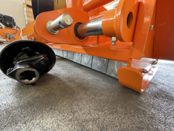 triturador com deslocamento hidraulico para trator de pomar mod jaguar 170