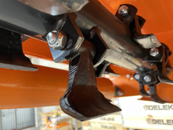 triturador com deslocamento hidraulico para trator de pomar mod jaguar 170