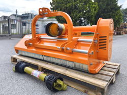 triturador de martelos para tratores de pomar serie media 1.8m mod lincione 180 sp