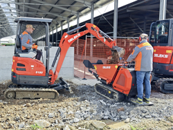 mini escavador compact 1.8 ton mod s180