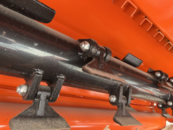 triturador martelos com deslocamento hidraulico para trator mod grizzly 200 recondicionado 88